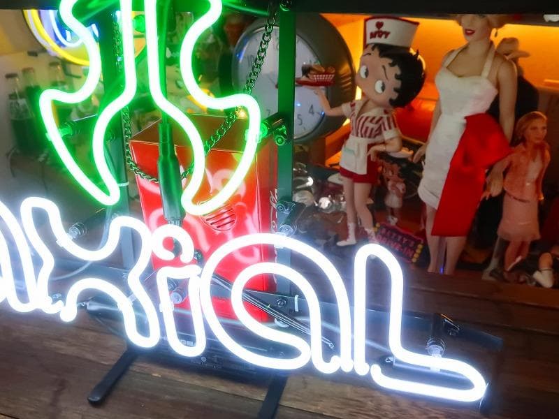 アキシャル ネオンサイン AXIAL FOR Man cave 男の秘密基地