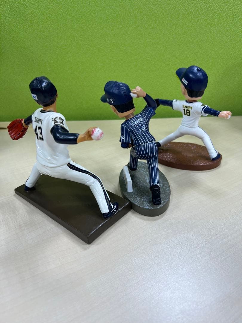 オリックスバファローズ　　ボブルヘッドフィギュア 山本由伸選手 3個