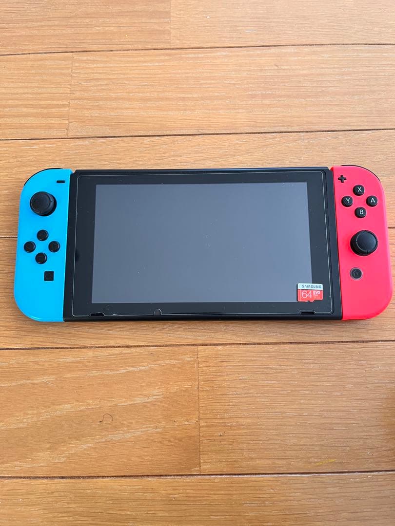 Nintendo Switch本体(ジョイコンストラップ欠品)他色々付き