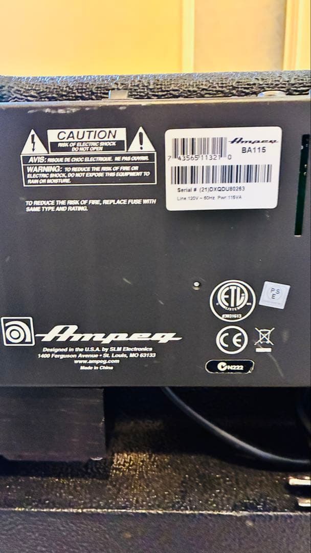 Ampeg BA-115 旧型 ベースアンプ 通電音出しOK