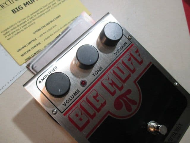 BIG MUFF ビッグマフ FUZZ ファズ ディストーション エフェクター