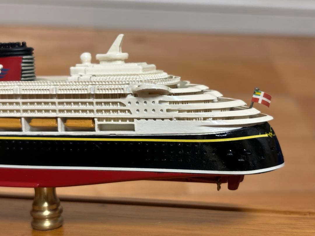 1/1000 ディズニー クルーズライン マジック号 クルーズ客船 模型 完成品