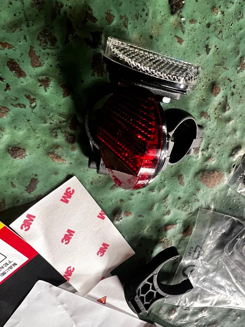 Specialized クロスバイク ブラック 未使用　ヘルメットセット　愛知発