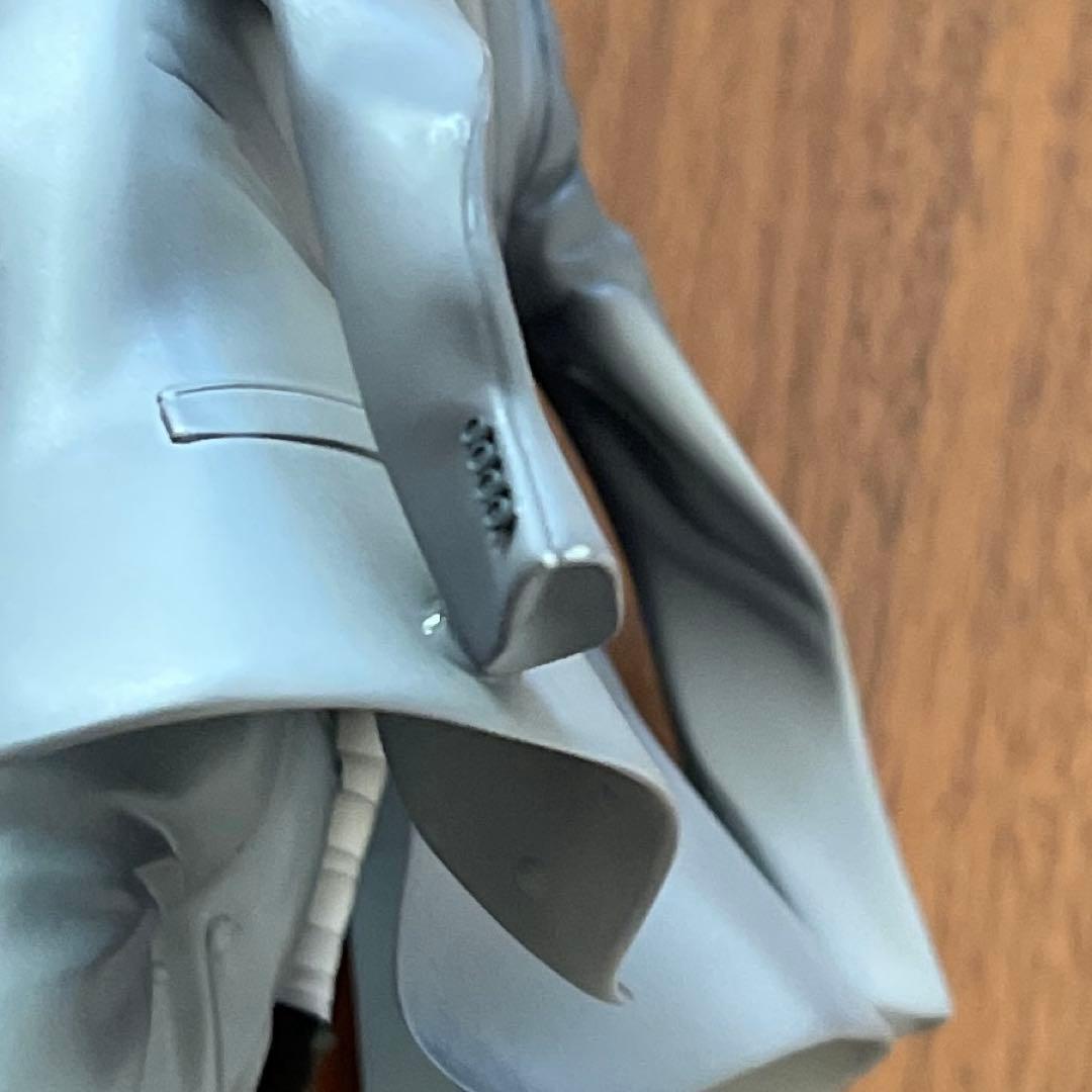 【正規品・希少】文豪ストレイドッグス 太宰治 1/8スケールフィギュア 黒の時代