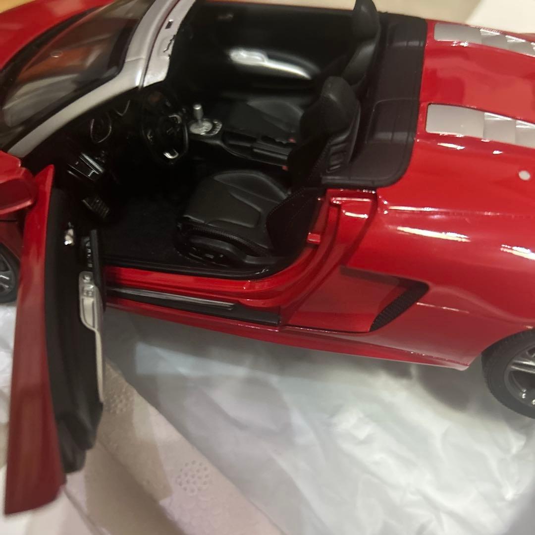 京商　1/18 アウディＲ８スパイダー