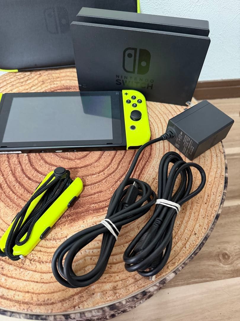 Nintendo Switch ニンテンドースイッチ本体　YEL/YEL 箱無し