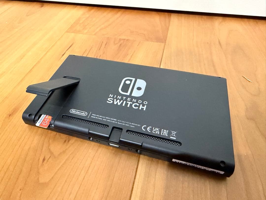 Nintendo Switch 本体 64GBマイクロSD付き