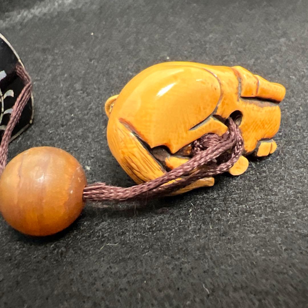 江戸時代　極上螺鈿花鳥図提物、極上馬根付　66g 東Y8-0122☆2Fトニサ