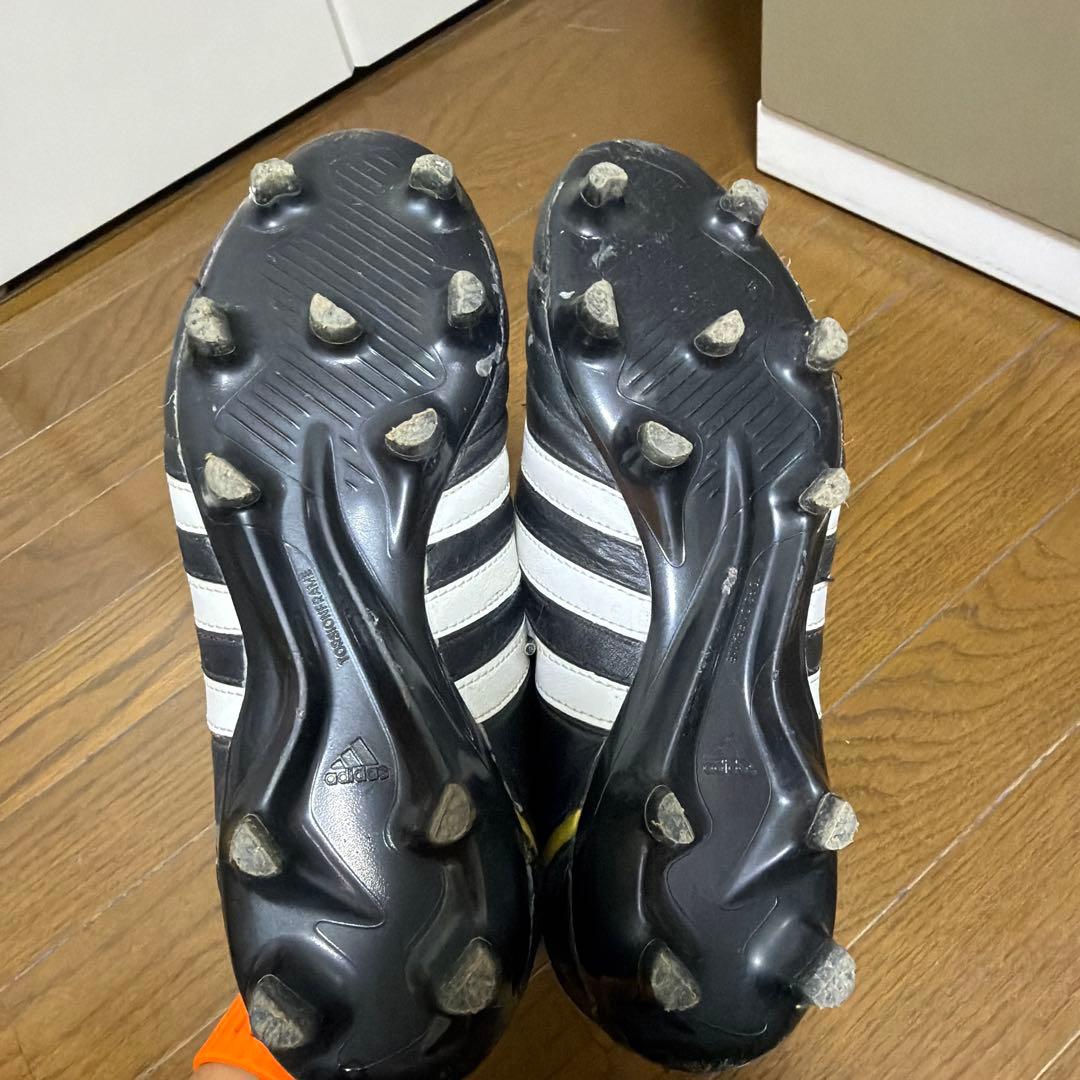 adidas サッカー ブラック/ホワイト/ゴールド adipure FG