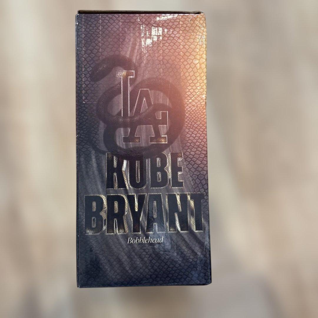 KOBE BRYANT bobble head ドジャース限定