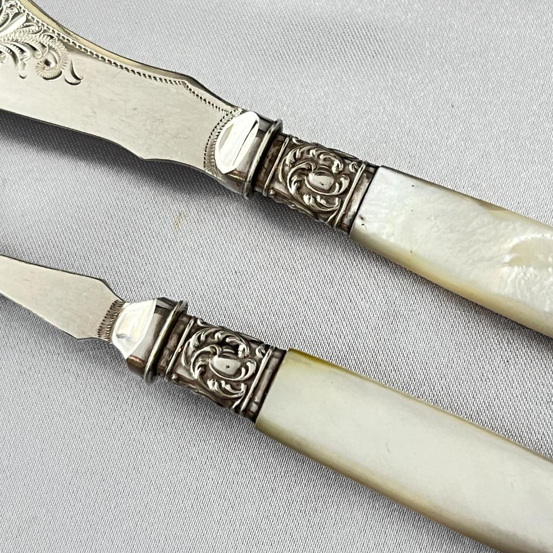 【英国】【白蝶貝】サーバーセット プレザーブスプーン/バタースプレッダー セット