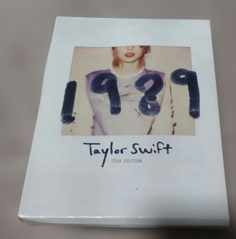 TaylorSwift テイラースウィフト1989 ツアーエディション初回限定盤