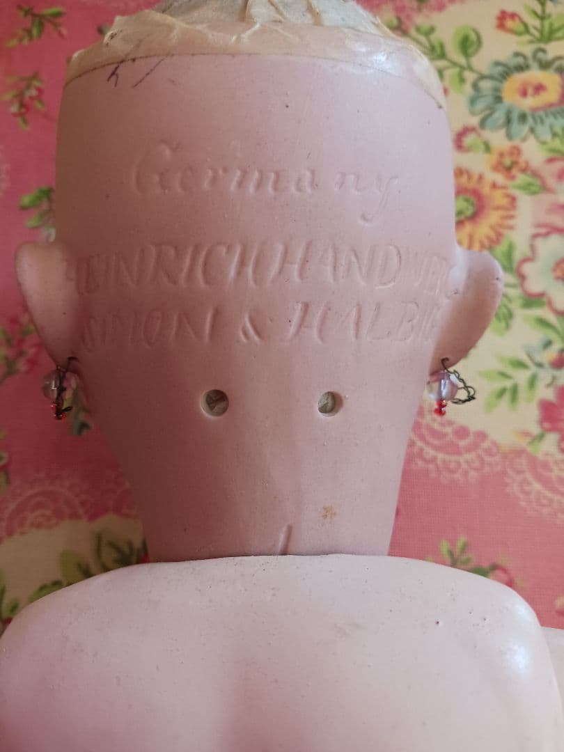 アンティークビスクドール ヘインリッチ(ドイツ) 保証書(星ビル)ポスター 付き