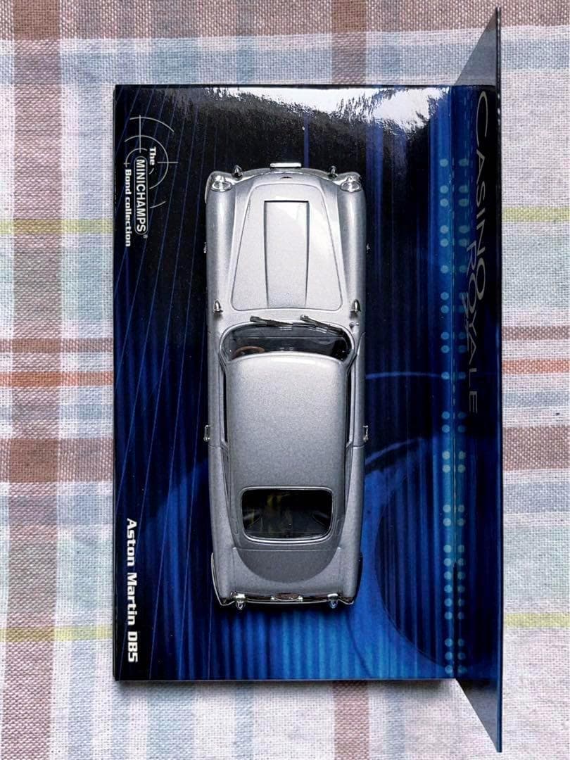 未使用 美品 ミニチャンプス ボンドカー 1/43 アストンマーチン DB5