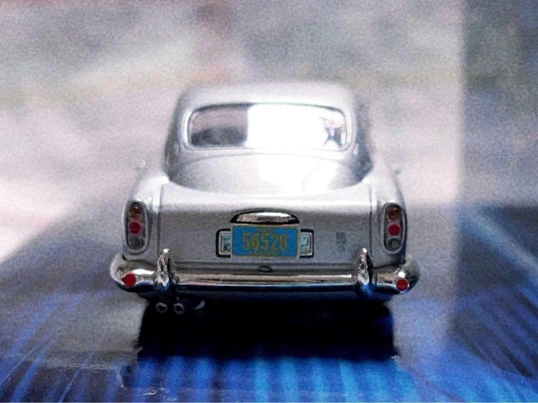 未使用 美品 ミニチャンプス ボンドカー 1/43 アストンマーチン DB5
