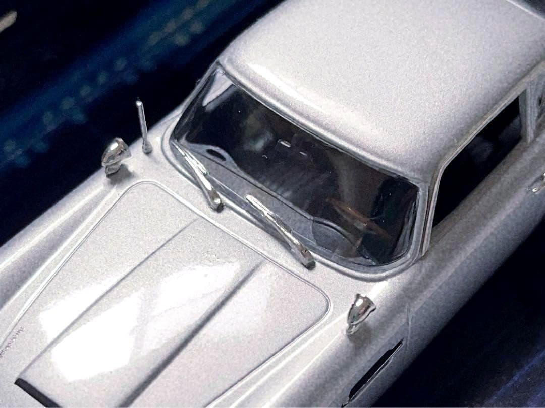 未使用 美品 ミニチャンプス ボンドカー 1/43 アストンマーチン DB5