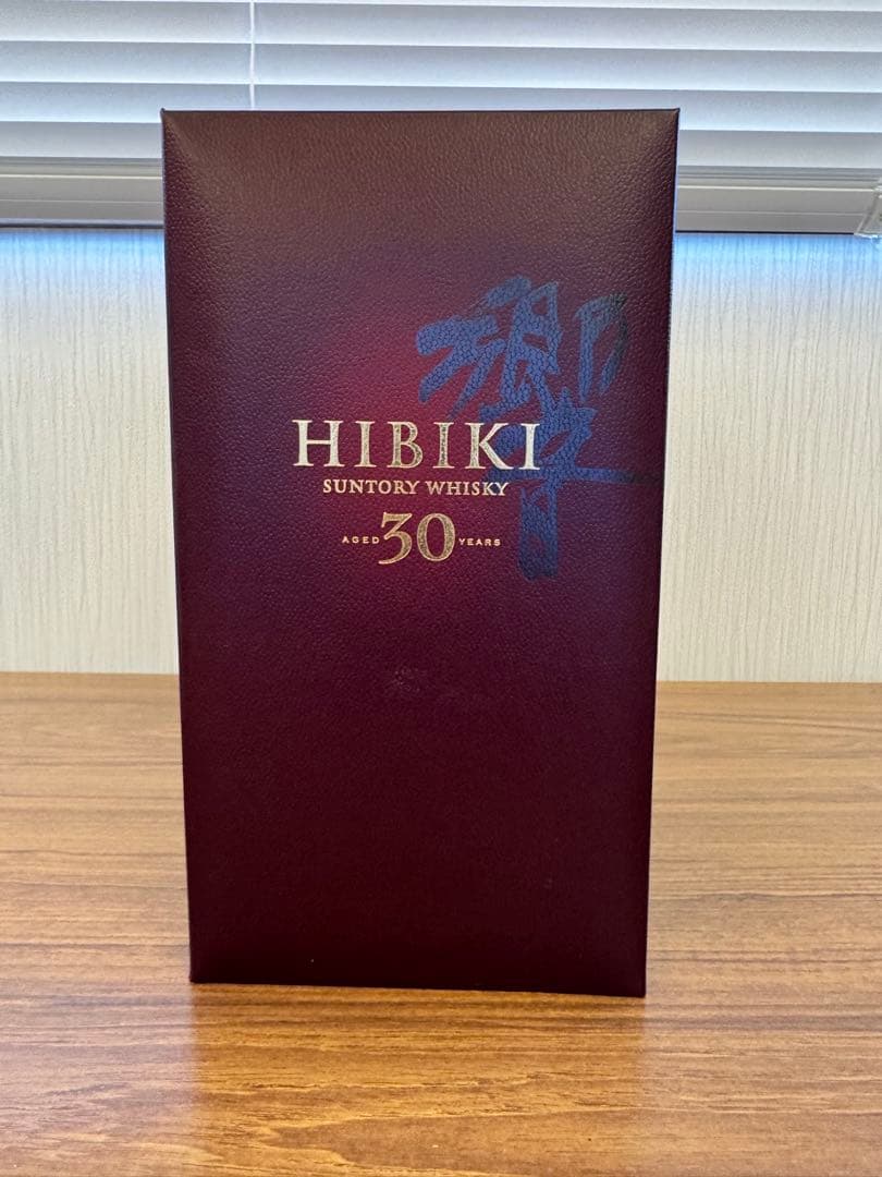 HIBIKI 30年 ウイスキー ギフトボックス入り