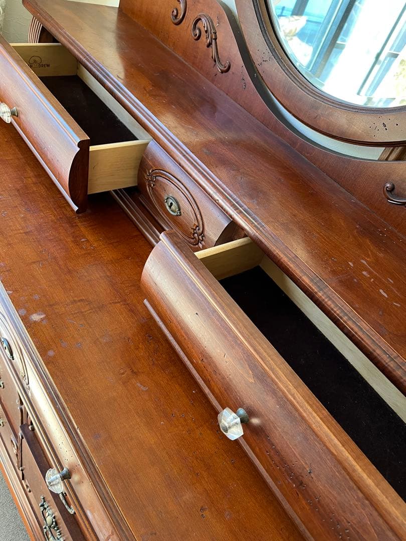 American Drew アメリカン ドリュー アンティーク ドレッサー