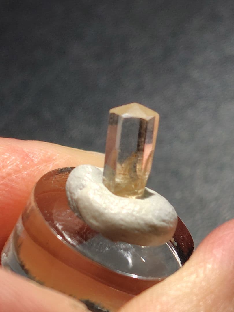 フェナカイト　ミャンマー産　1029