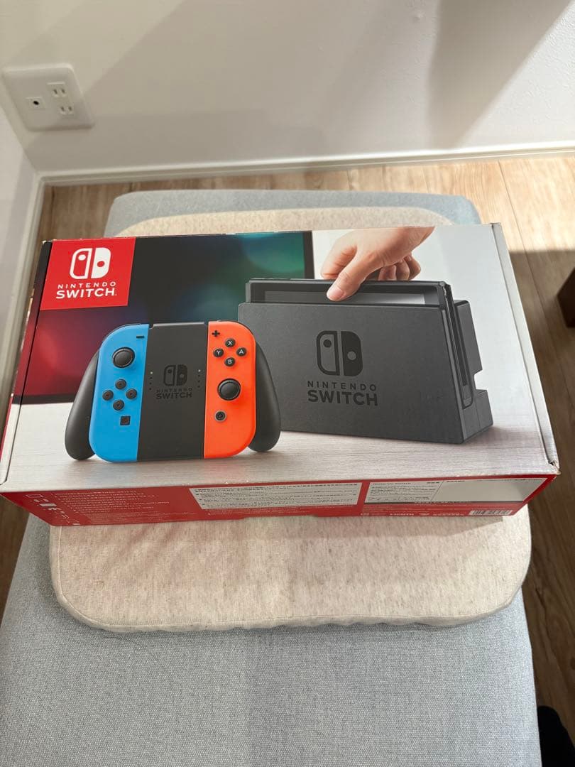 美品Nintendo Switch 本体 青/赤 Joy-Con付き