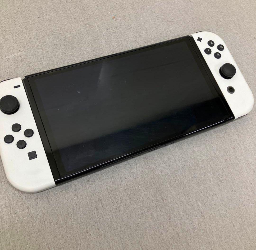 【破格】任天堂Switch有機EL　カバー＋コントローラー2つおまけつき