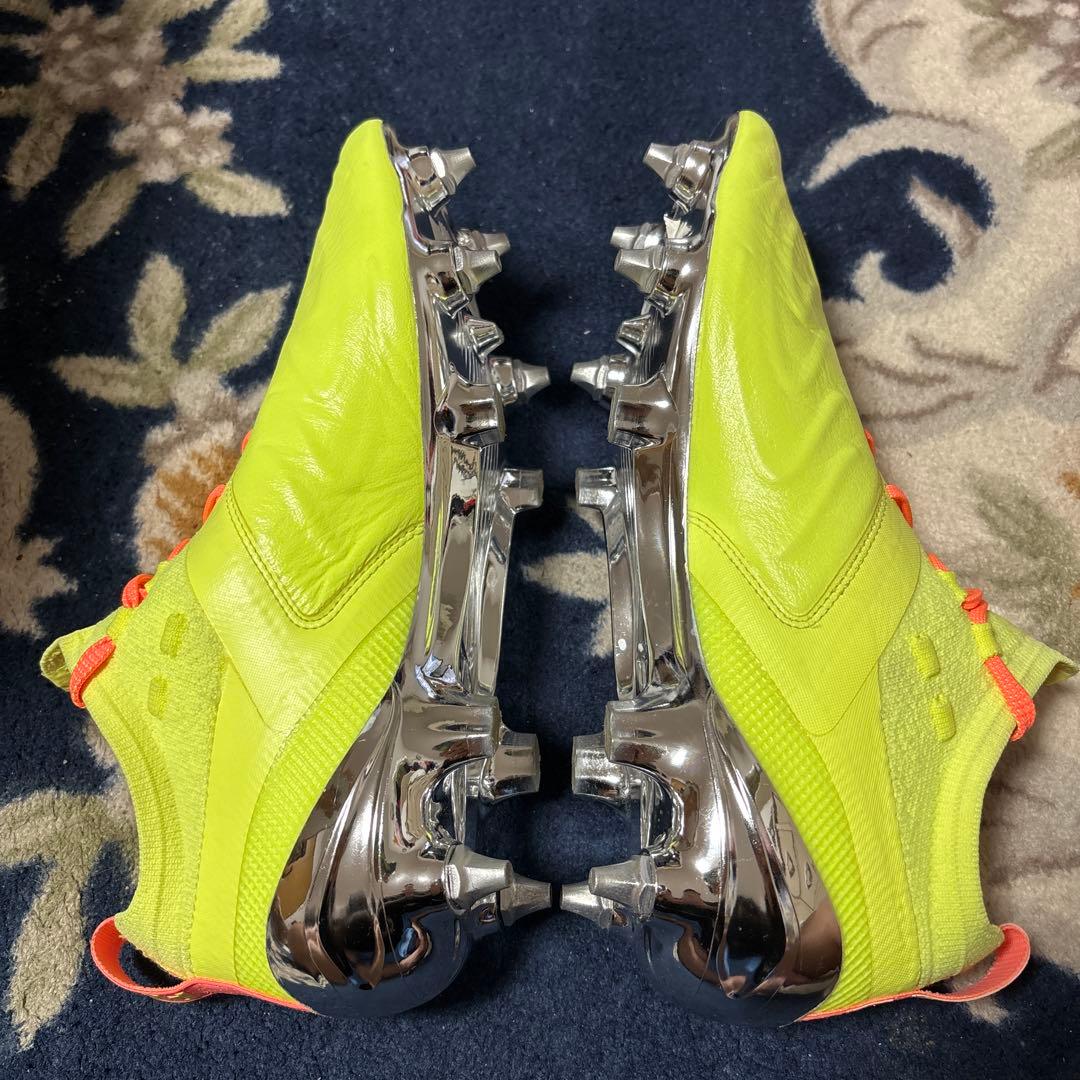 プーマサッカースパイク　プーマワン20.1 SG