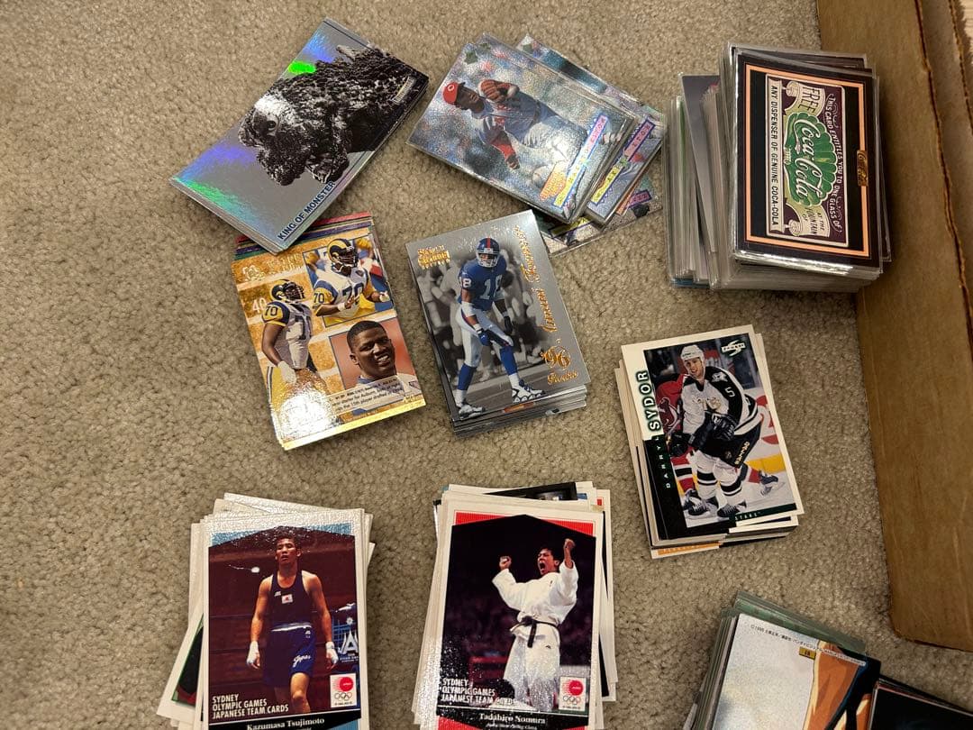 5020トレーディングカード 約5000枚 アメフト アニメ 野球 ゲームなど