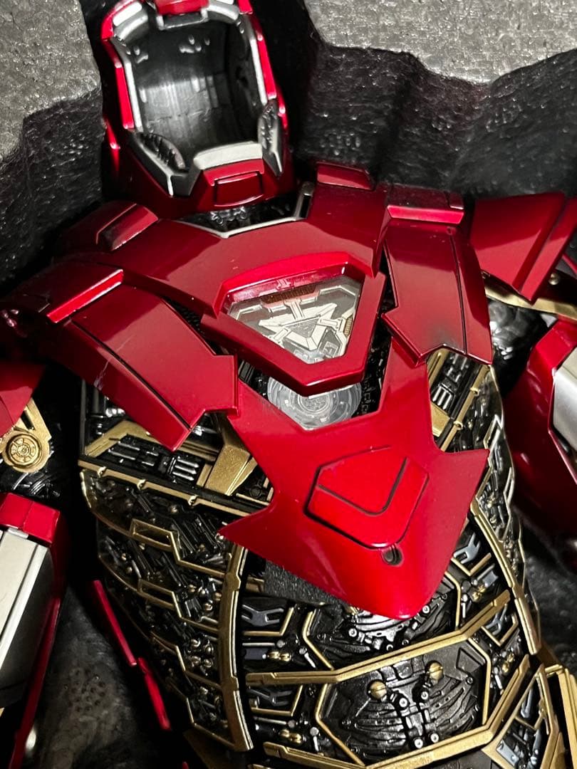 【美品】ホットトイズ　アイアンマン３シルバーセンチュリオンアーマースーツアップ版