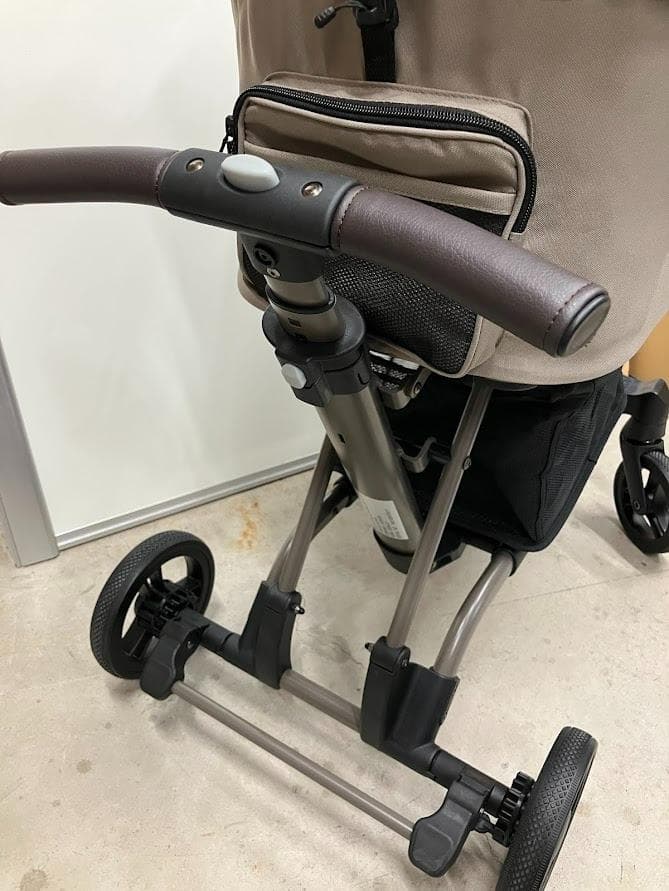 すえ　超美品　AIR BUGGY WIZX ペット用カート