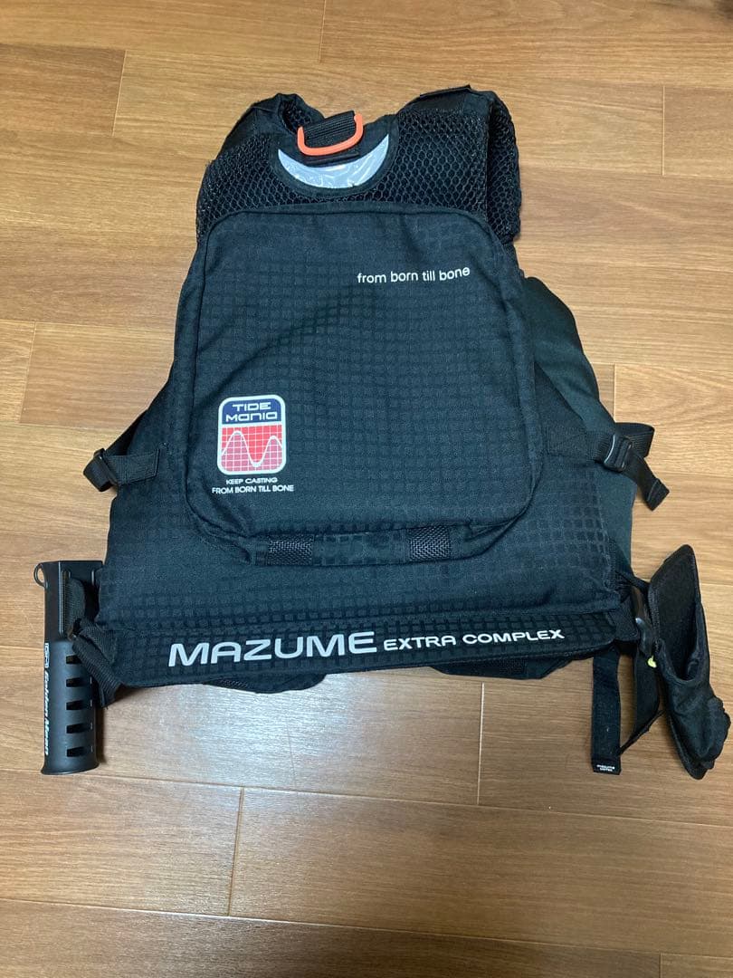 MAZUME EXTRACOMPLEXブラックライフジャケットロッドホルダー付き