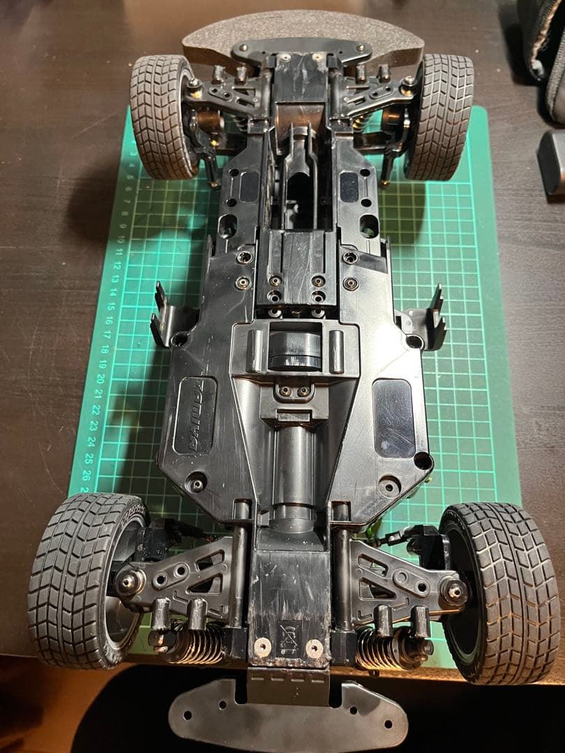 トヨタ スープラ RCカー BT01シャーシ