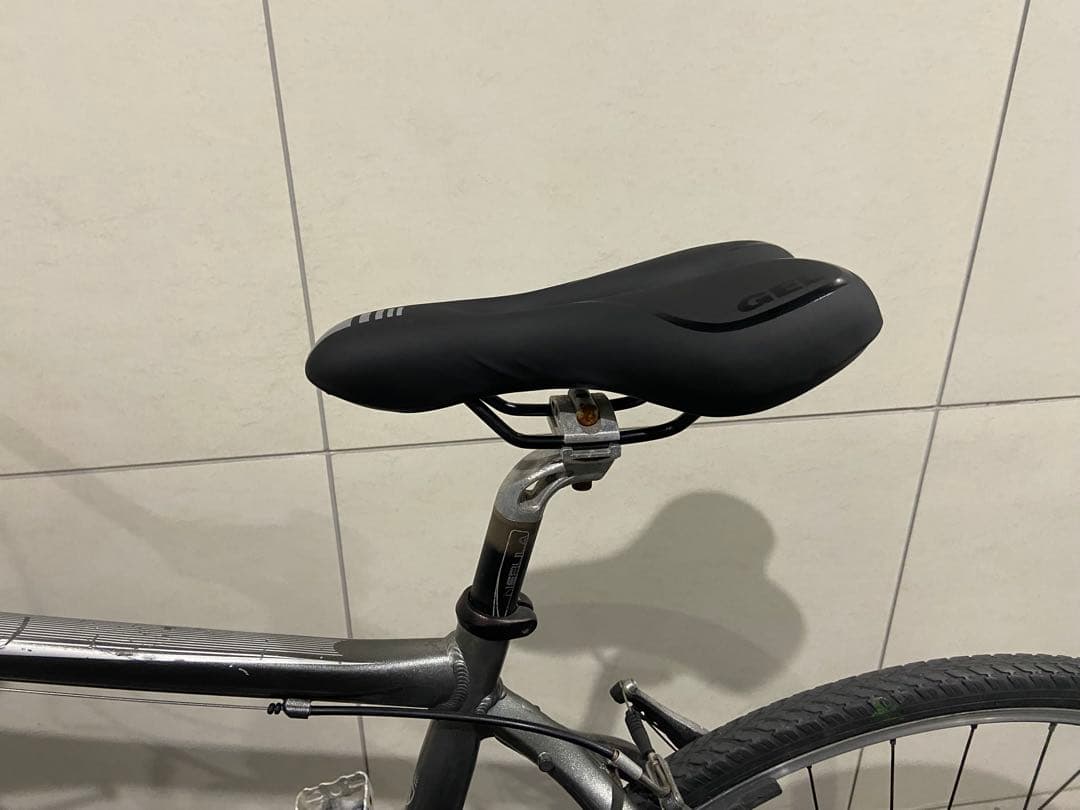 TREK FX7.2 クロスバイク　トレック fx7.3 自転車　fx23415