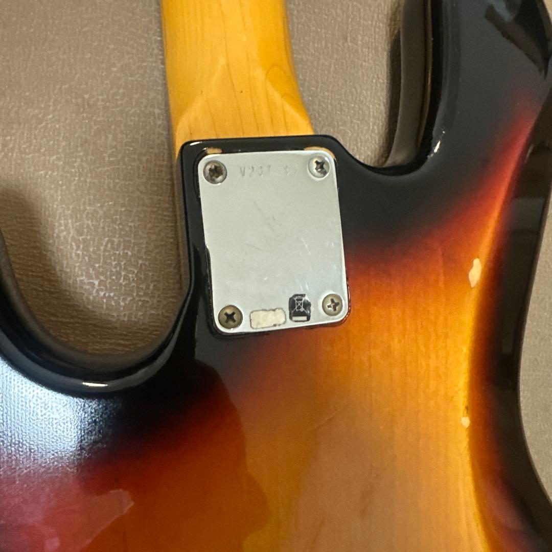 ベース Fender USA American Vintage 62 jazz bass