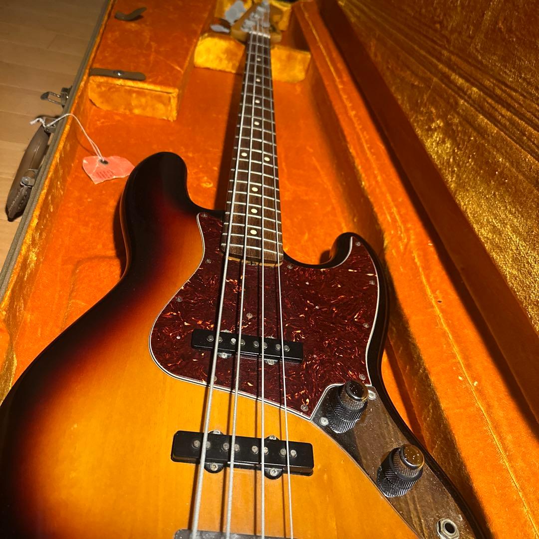 ベース Fender USA American Vintage 62 jazz bass