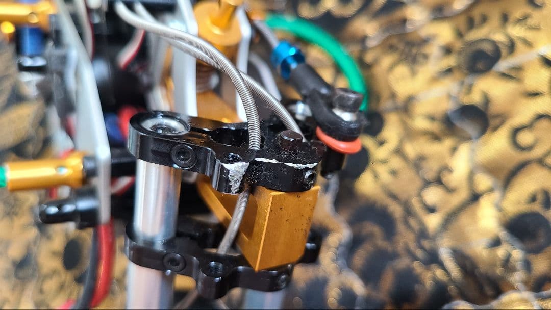 希少品 1/8 レーシング バイク(ハングオンレーザー、サンダータイガー)