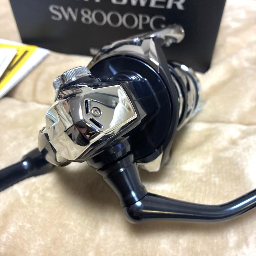 【美品】 TWIN POWER SW8000PG スピニングリール