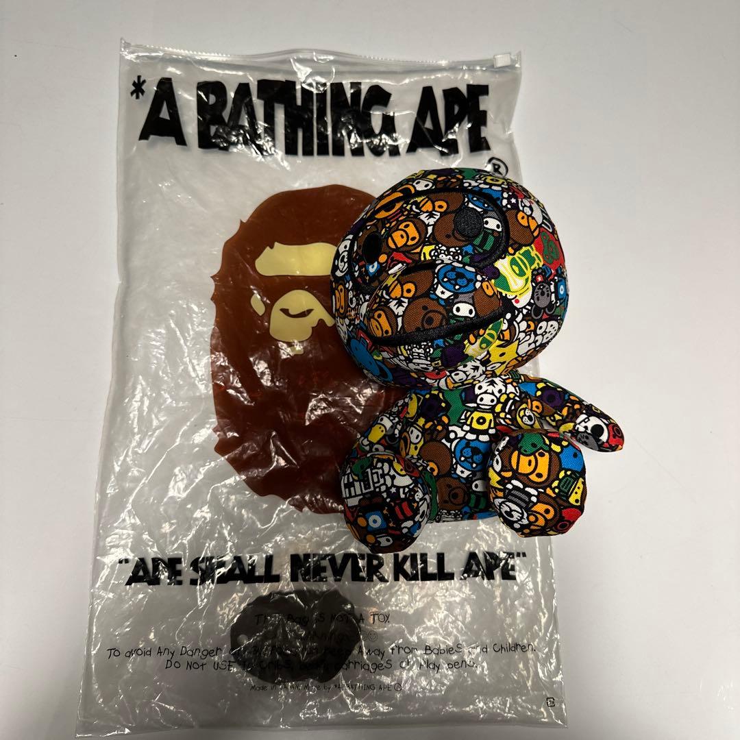 A BATHING APE（アベイシングエイプ） 総柄ベア カラフル インテリア