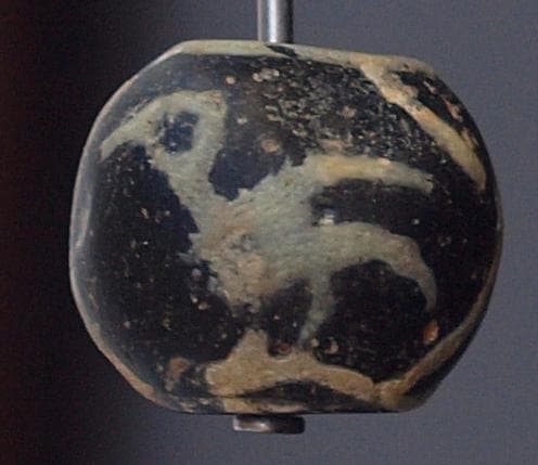 ジャワ発掘、珍しい横向き鳥マニック・ブルン　黒の胎に白で鳥・放射・Ｘ・環モチーフ