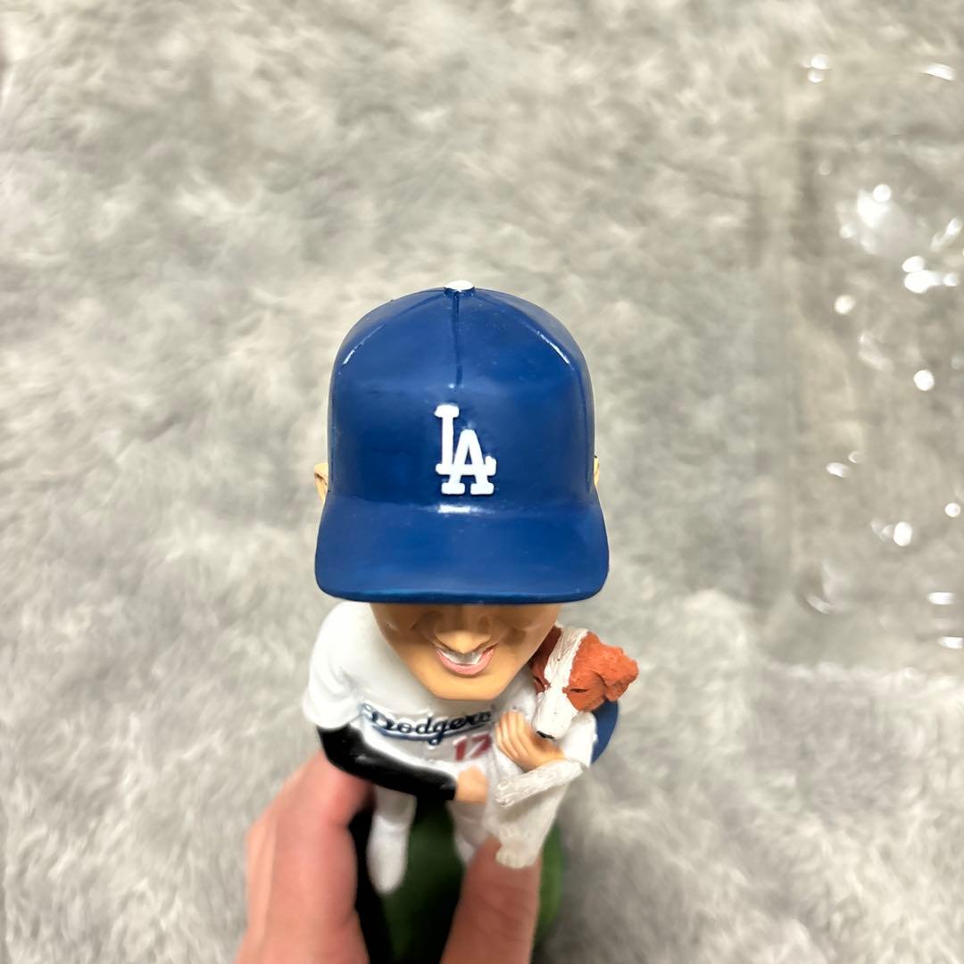 【値下げ】大谷翔平　フィギュア ドジャース　17 デコピン　バブルヘッド