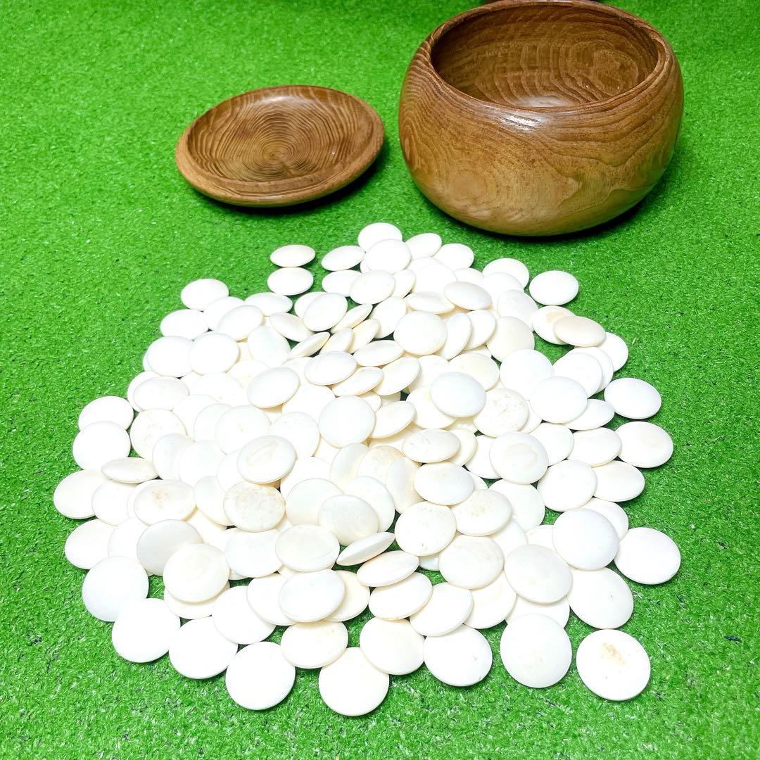 高級囲碁盤 天地柾目 4.7寸 脚付き へそ有 碁石 ハマグリ