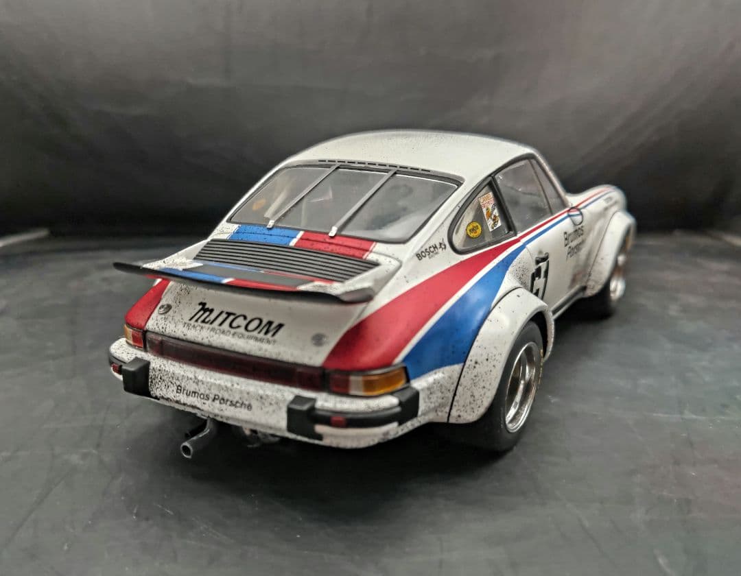 Brumos Porsche 911 ミニカー 1/18