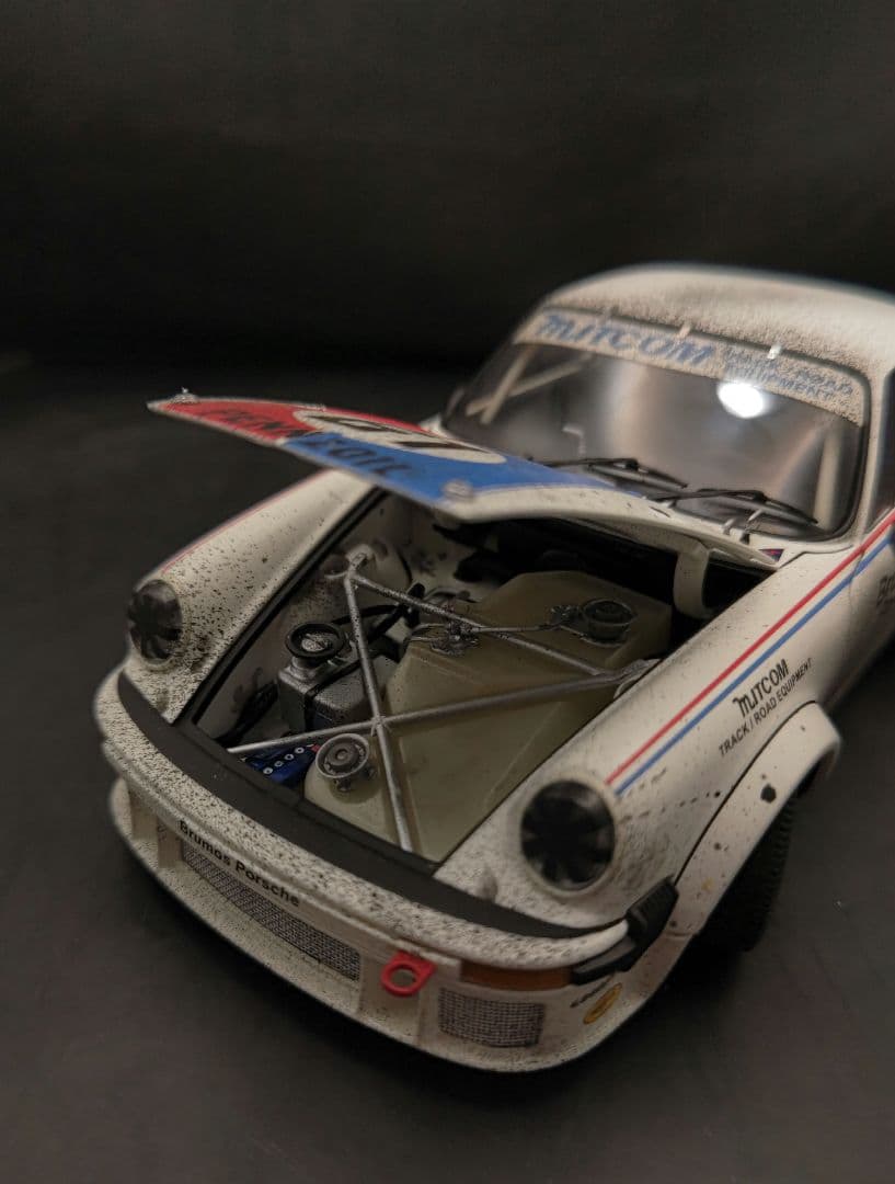 Brumos Porsche 911 ミニカー 1/18