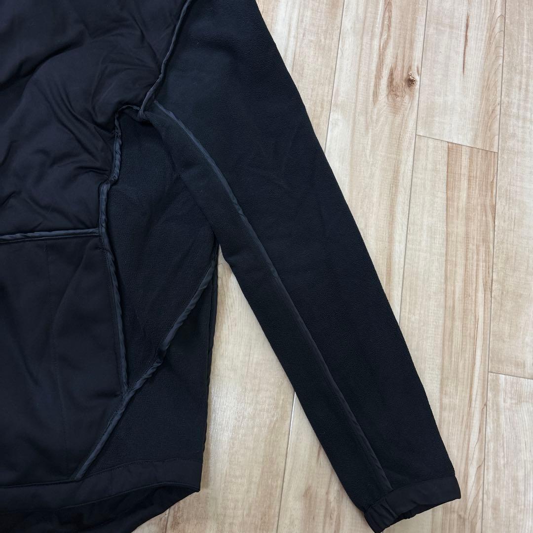 デサントゴルフ ダウンジャケット 袖ロゴ　黒　ブラック　フリース　Lサイズ