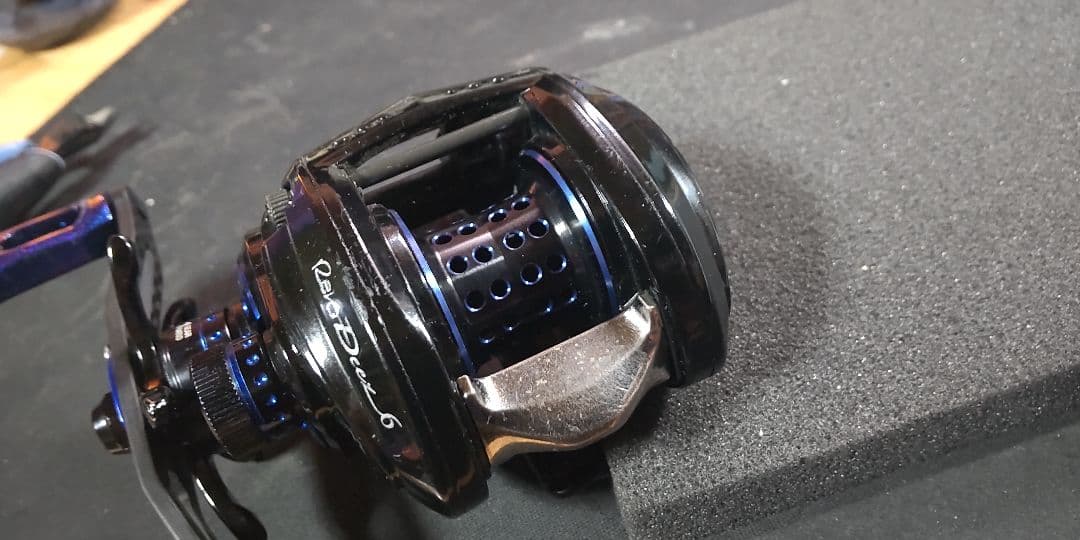 Abu Garcia Revo Deez 6-Lベイトリール軽量化146g
