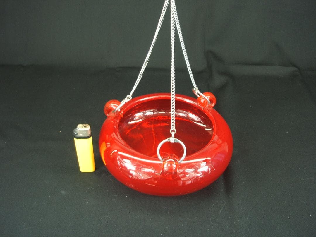 昭和中期物の美しい赤ガラスの吊るし円形花器 テーブルアクア USED品