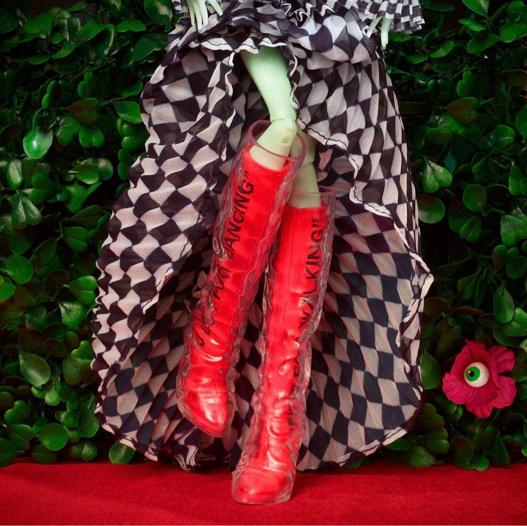 SF・ファンタジー・ホラー Off-White x Monster High Harmonie Ghoul