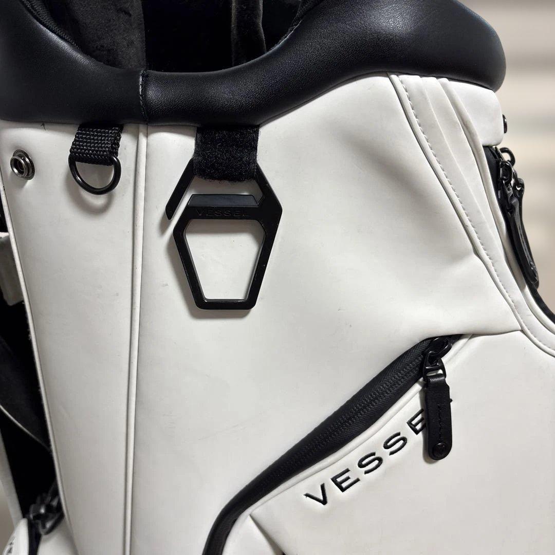 ベゼル　Lux 7 JP キャディバック　 　本革ヘッドカバー 5点セット付