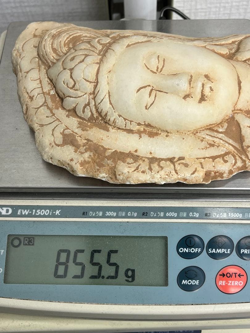 白玉　石　中国　万里長城　石彫刻 仏像 石造観音 仏頭 古美術 置物 彫刻