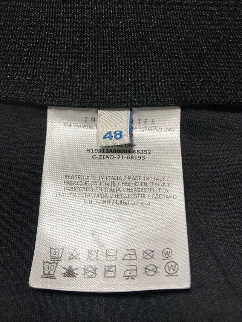 モンクレールナイロンジャケット、パンツ