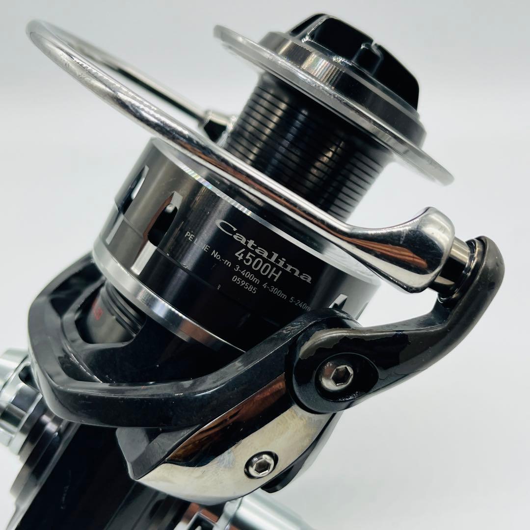 16キャタリナ　4500H ダイワ　スピニングリール　ショアジギング